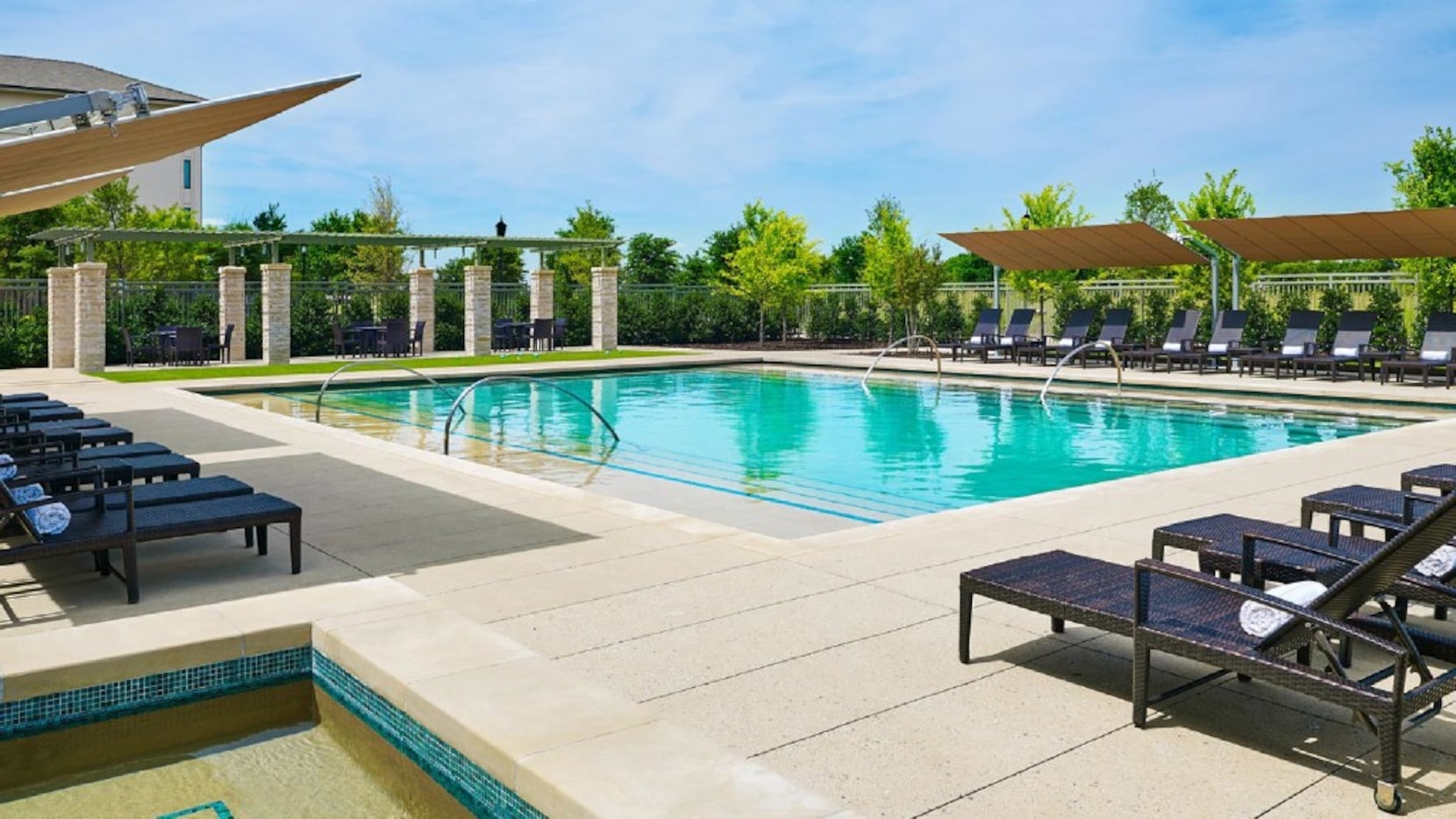 In Frisco, the Sheraton Stonebriar offers a deal with free meals for kids 12 and younger. 