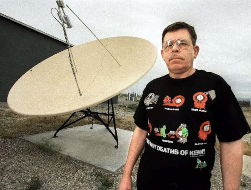 Art Bell at his home in Pahrump, Nev.,  May 12, 1998.