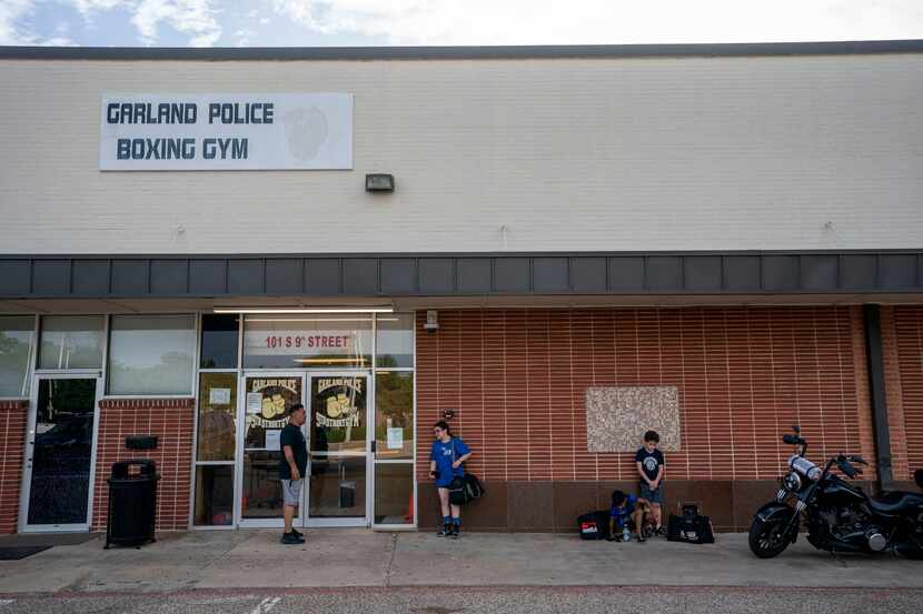 Desde 1995, el Gimnasio de Box de la Policía de Garland es una alternativa para que los...