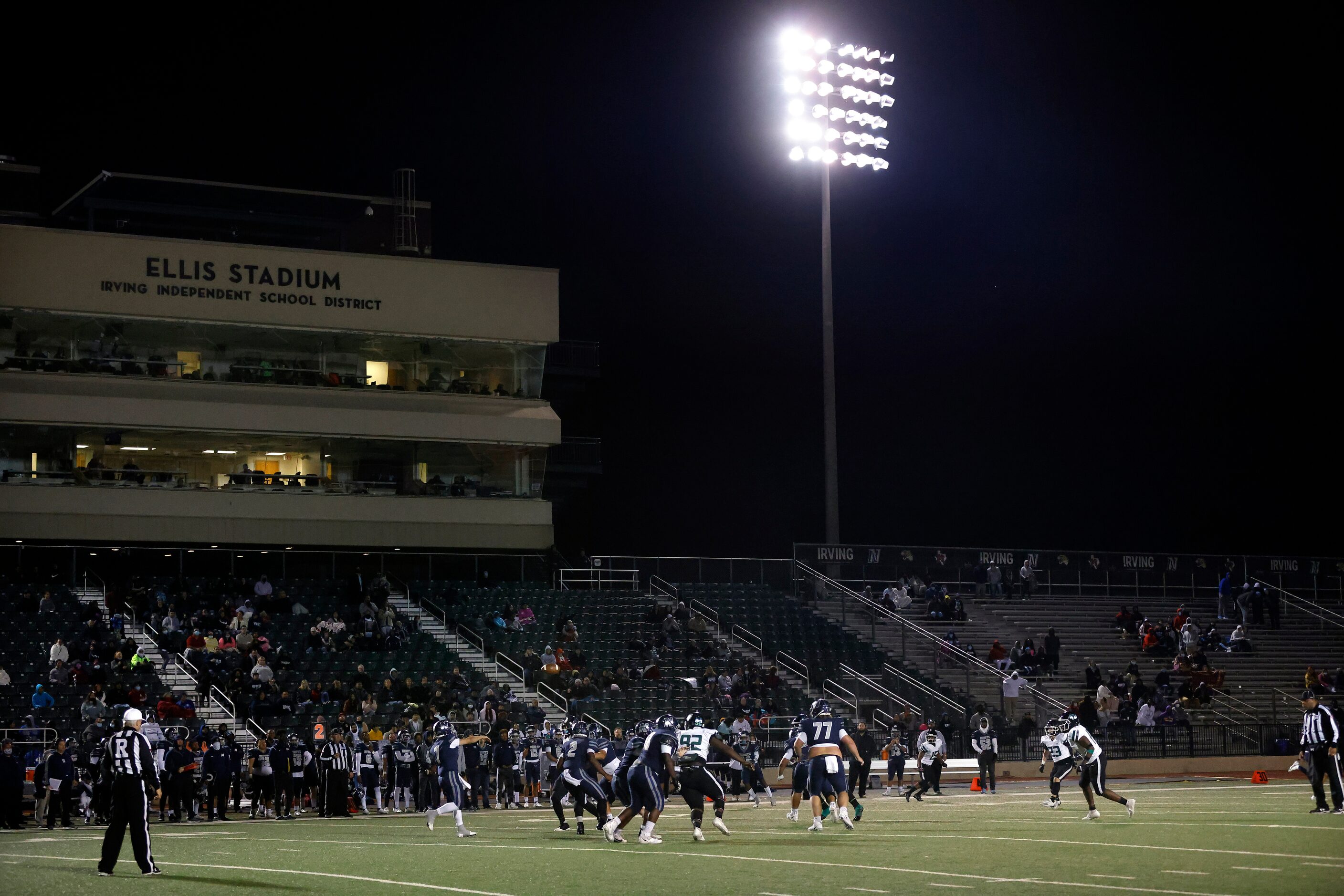 Irving Nimitz quarterback Pedro Maldonado (7) throws a fourth quarter pass against...