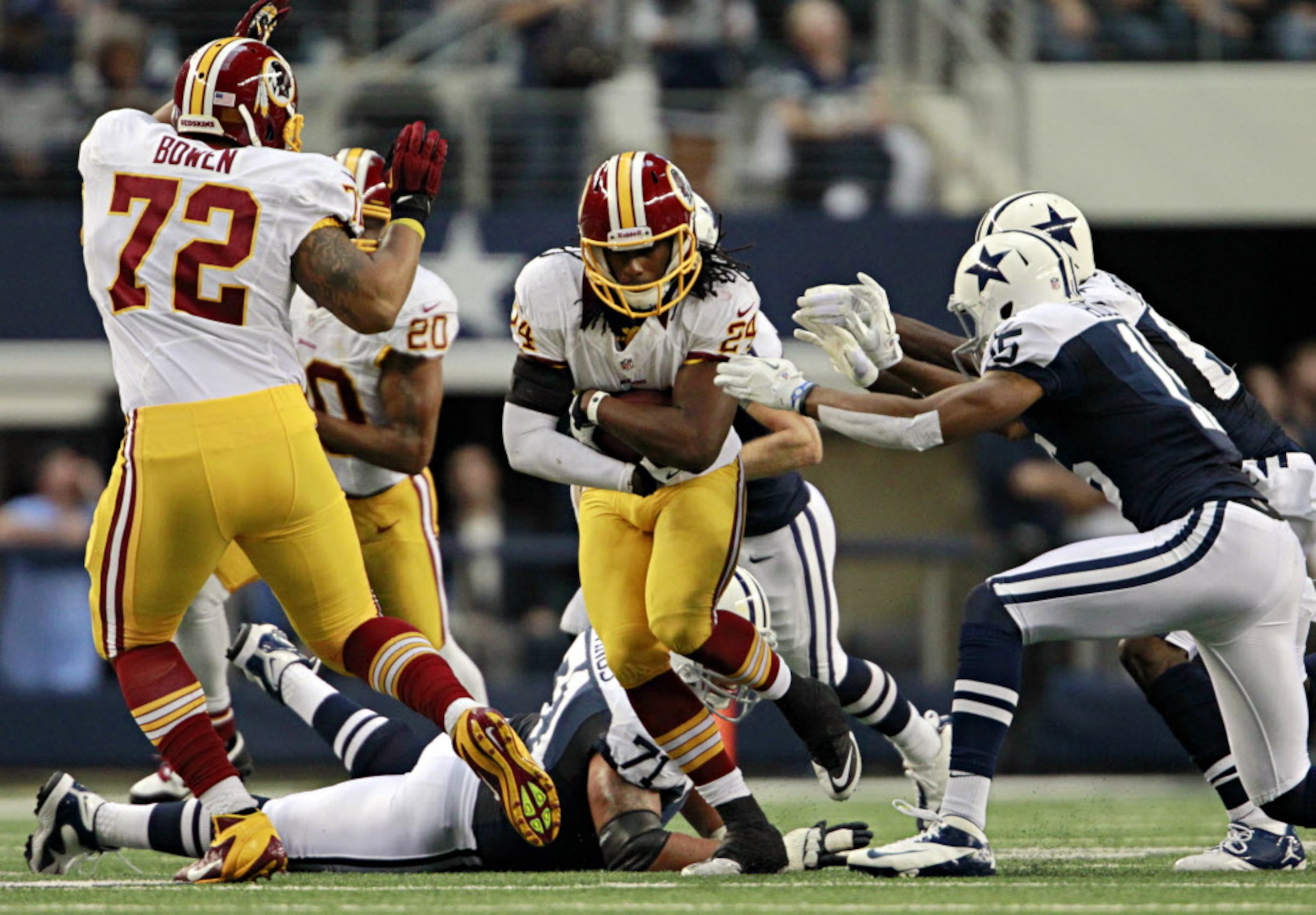 Redskins blow past Cowboys; playoff hopes done; sign Tony Romo now