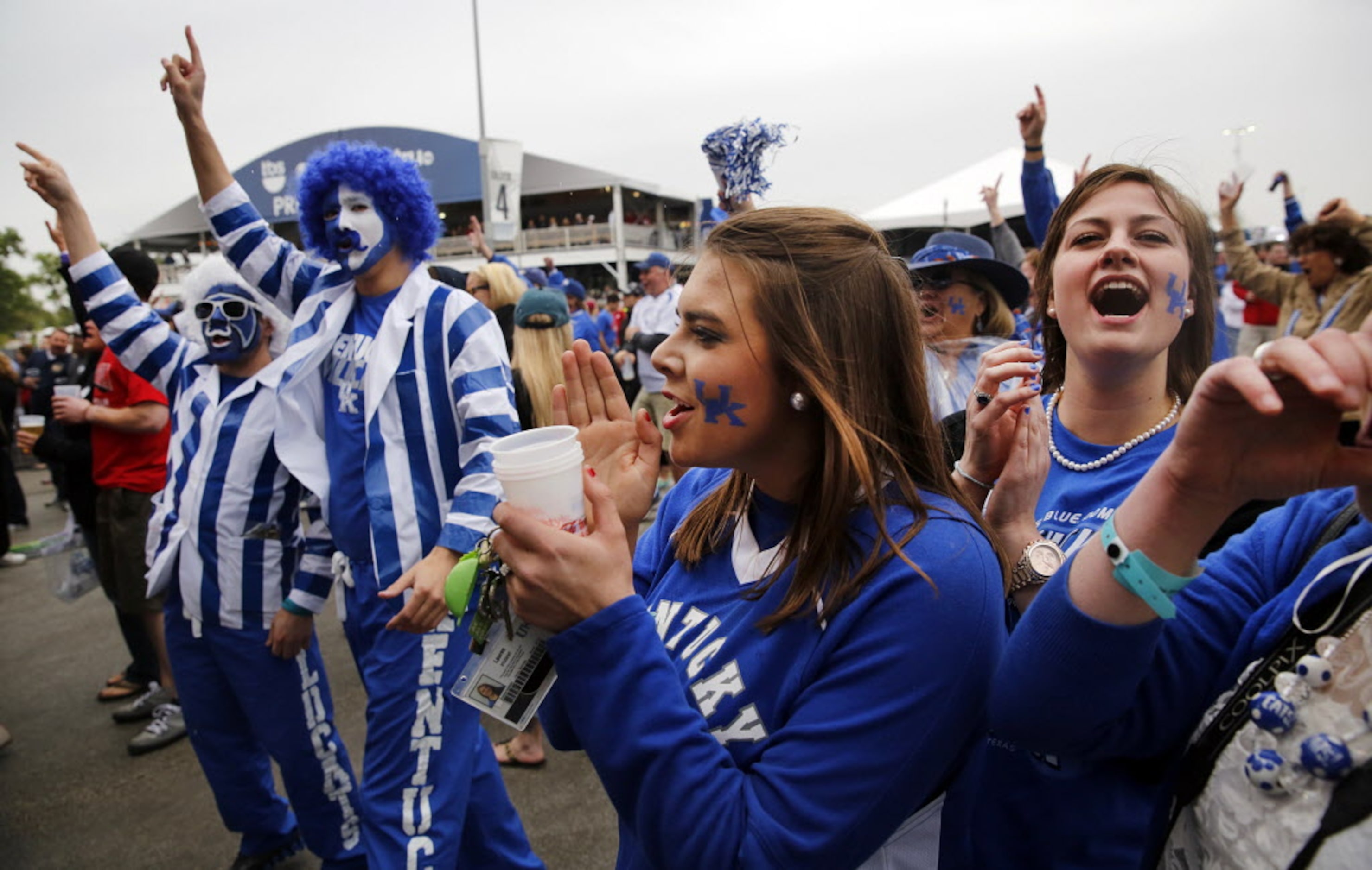 Kentucky fans get fiord up for country singer Dierks Bentley who performed at the the...