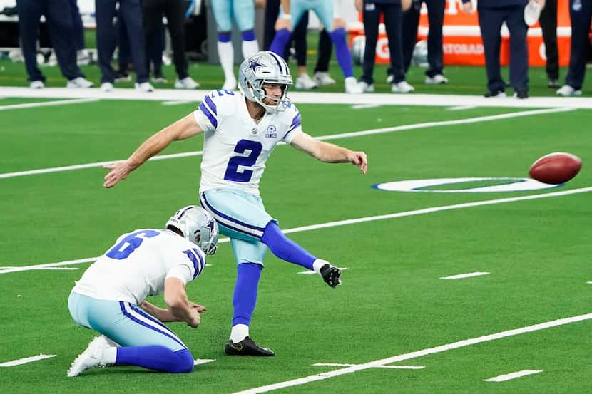 El gol de campo de 46 yardas del pateador de los Dallas Cowboys, Greg Zuerlein, le costó...