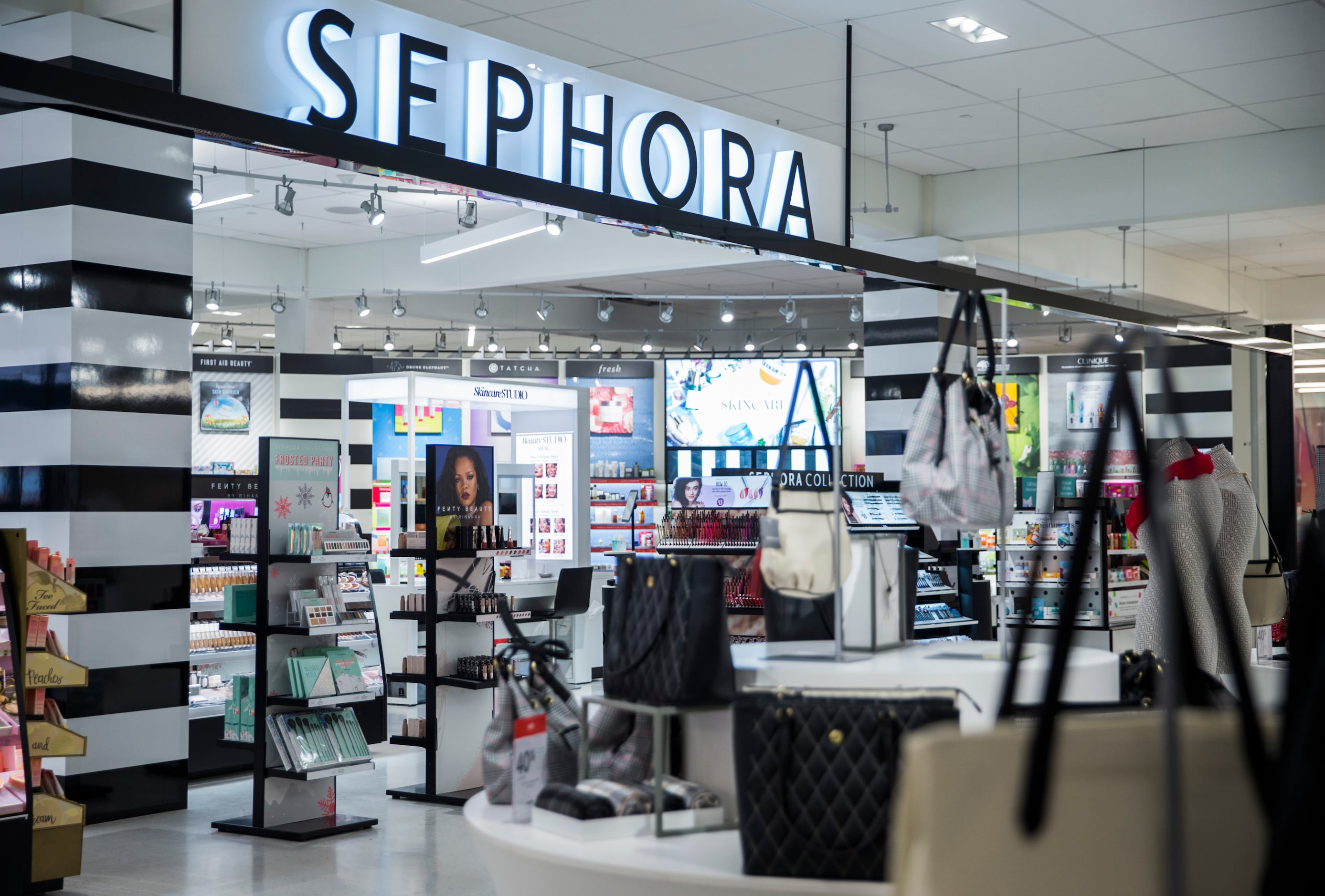 Sephora to open a store within University Mall JCPenny