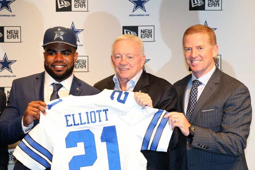 Apr 29, 2016; Irving, TX, USA; Dallas Cowboys number one draft pick Ezekiel Elliott answers...