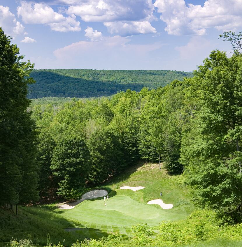 The par-3 Treetops golf course is a rollercoaster fun ride.