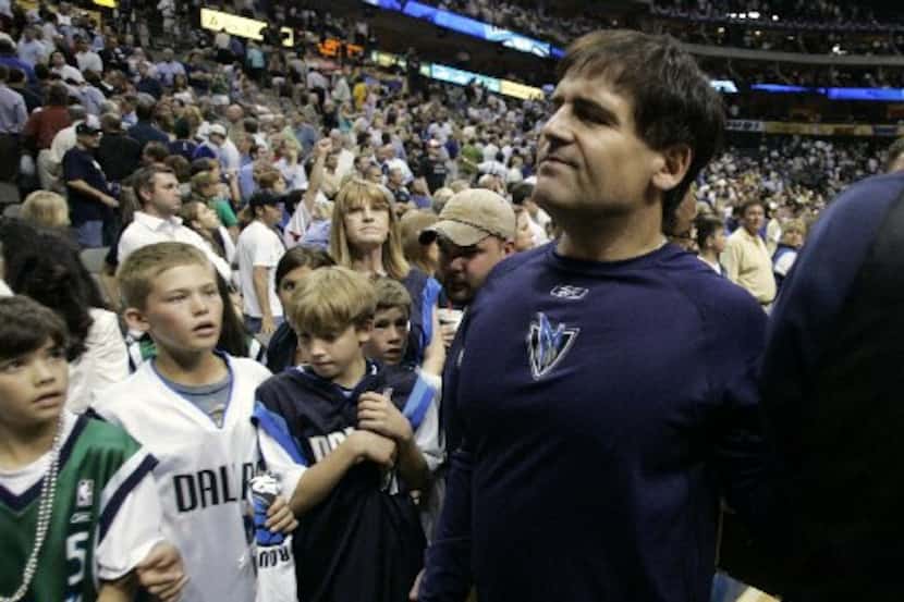 ORG XMIT: *S18DB0FE3* Mark Cuban walks off the court at the end of Game 6 of the NBA Finals...