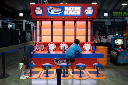 Nerf Challenge tiene lugar en el Centennial Hall de Fair Park, en Dallas. 