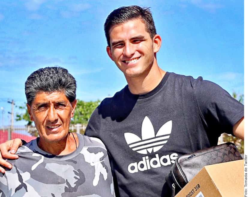 Sebastián Jurado junto al legendario Jorge Comas, ex goleador del Veracruz.