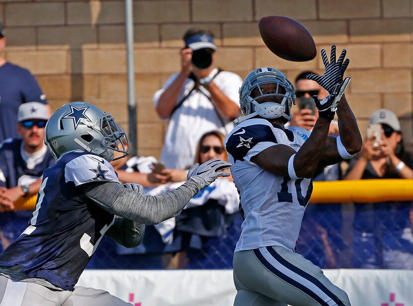 Dallas Cowboys wide receiver Tavon Austin (10) pulls in a pass over cornerback Byron Jones...