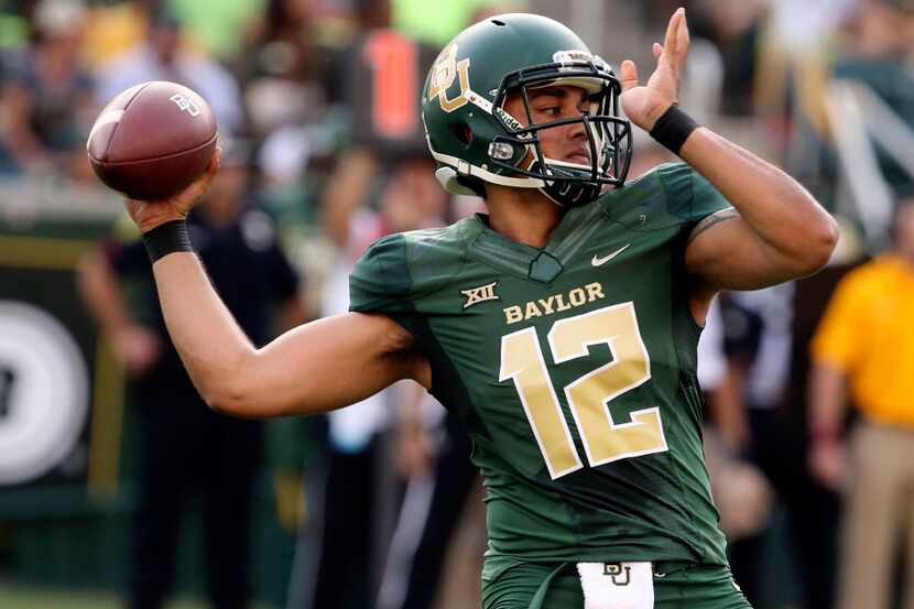 Baylor quarterback Anu Solomon (12) throws downfield against Liberty in the first half of an...