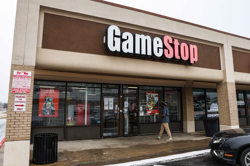 A GameStop at North Galloway Avenue in Mesquite.