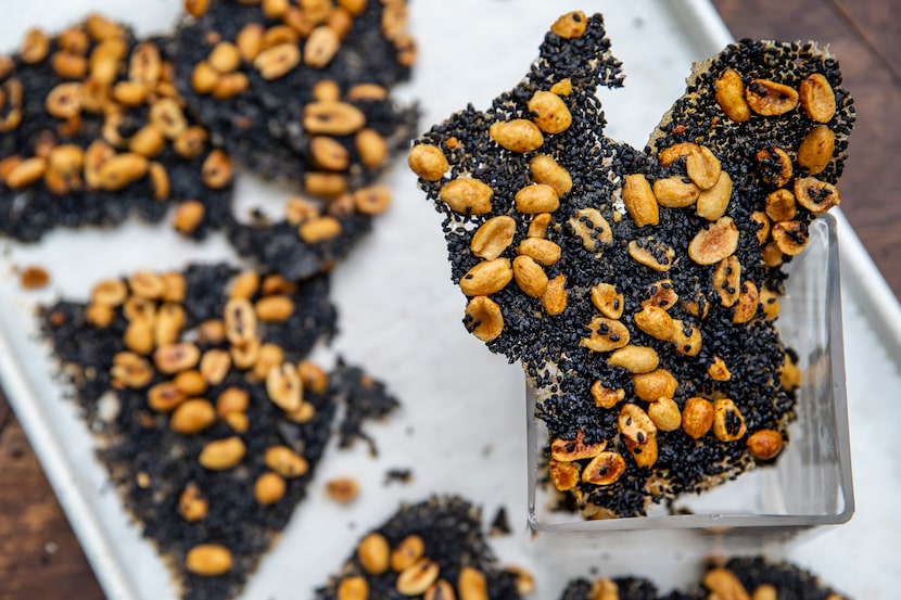 Black Sesame Peanut Brittle 