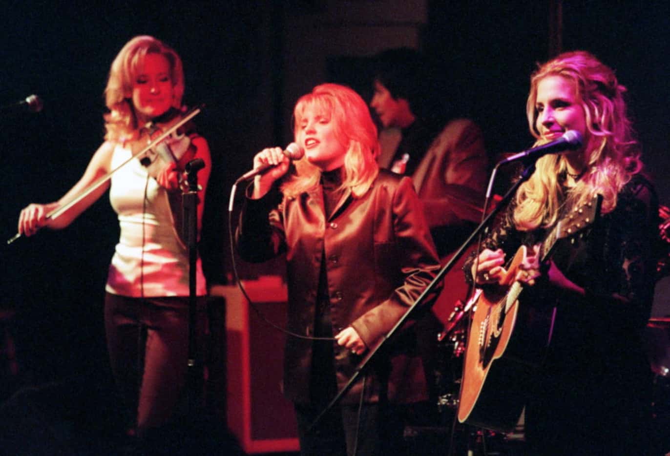 The Dixie Chicks at Poor David's when it was on Greenville Avenue in 1996.