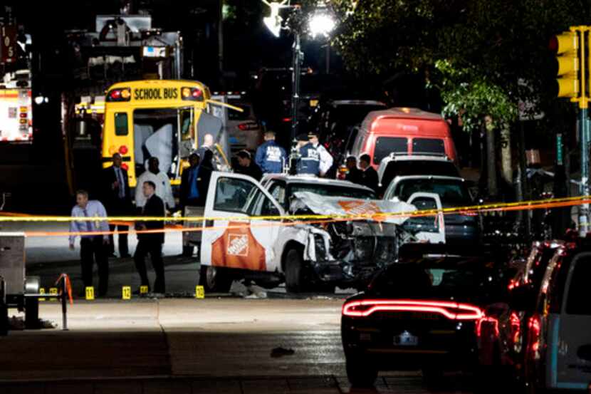  Cinco de las ocho víctimas de ese ataque son ciudadanos argentinos, confirmó la cancillería...