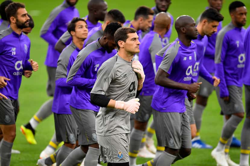 Iker Casillas y el Porto son parte del Grupo D. (AP Photo/Martin Meissner)