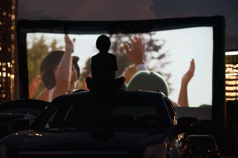 Este verano vuelven las películas al aire libre en el drive-in the Rooftop Cinemas. Esta vez...