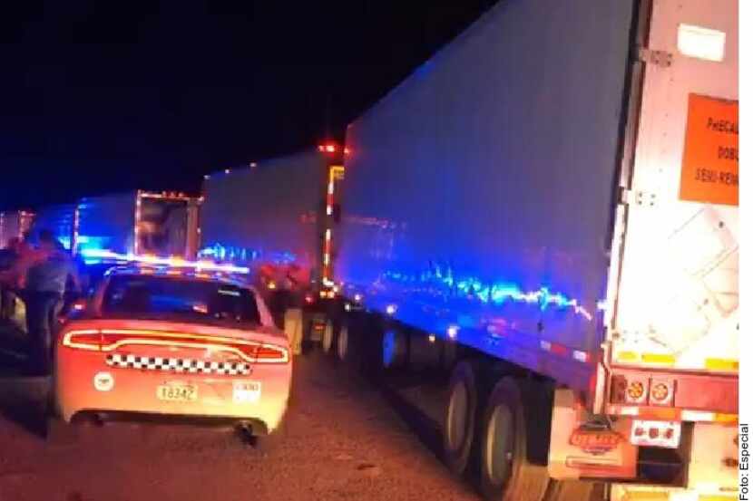 Los camiones fueron asegurados en un retén en la carretera Victoria-Monterrey.