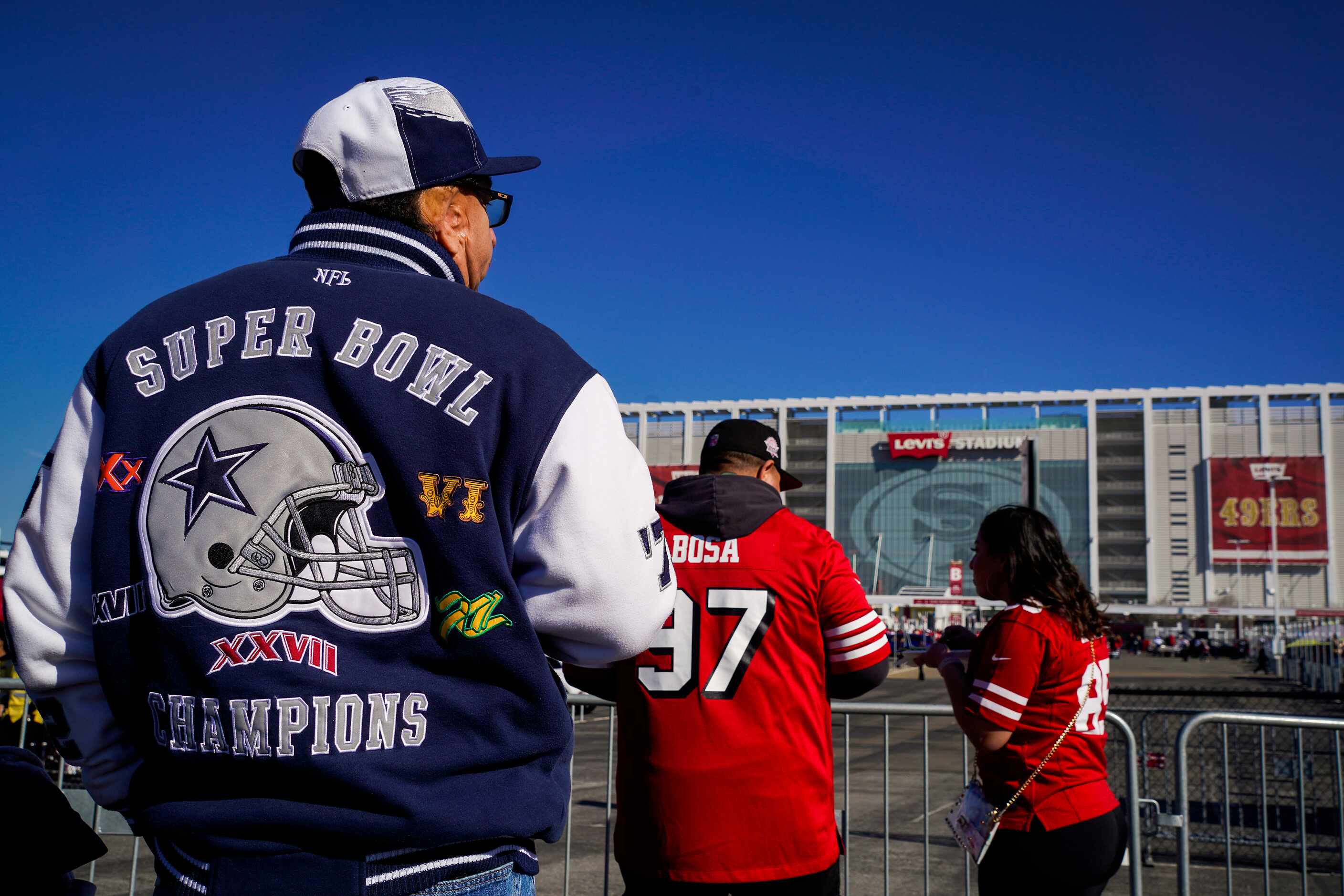Fans of the Dallas Cowboys and the San Francisco 49ers tailgate before an NFL divisional...
