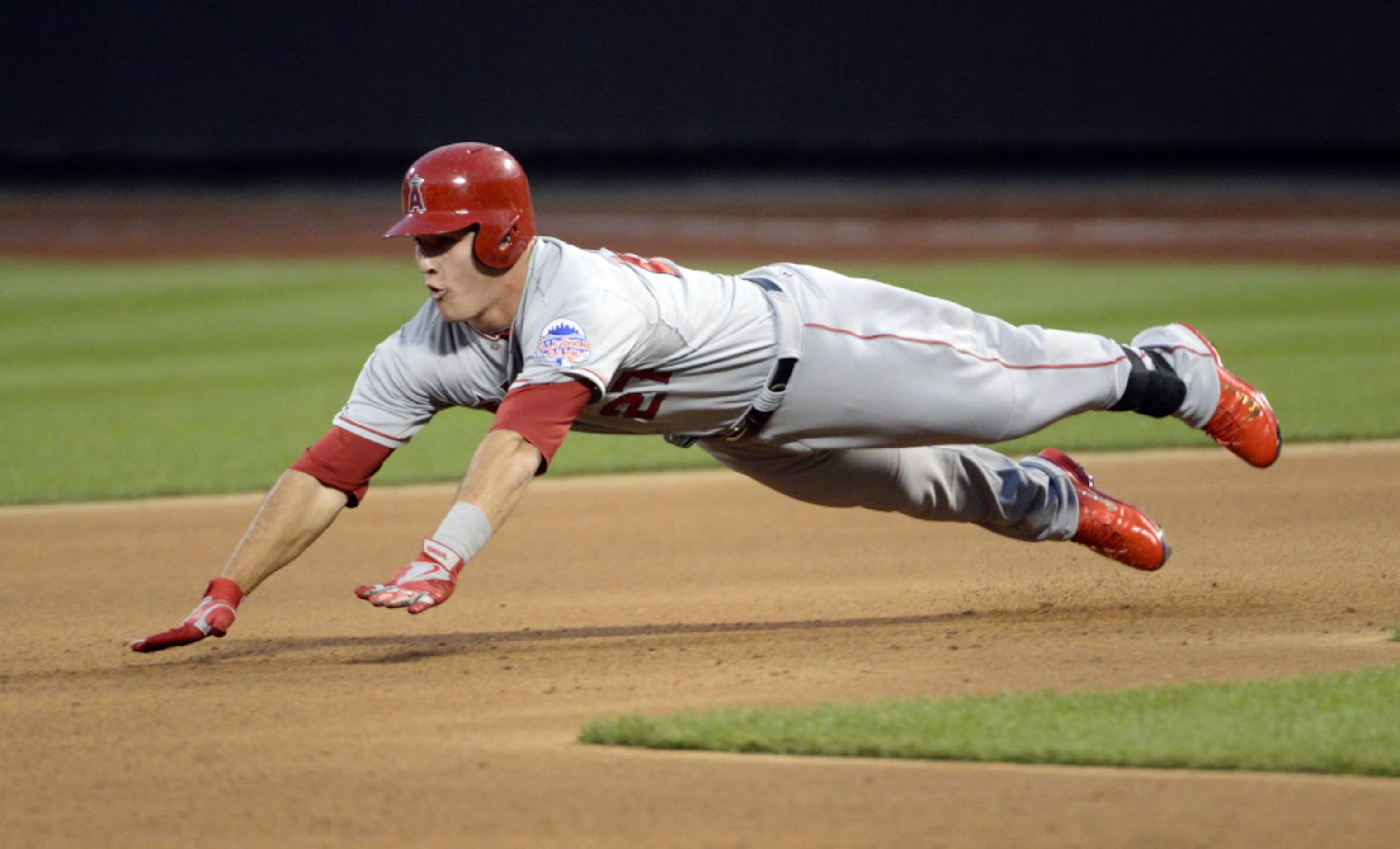 Mike Trout signs away six years, gets massive pile of money