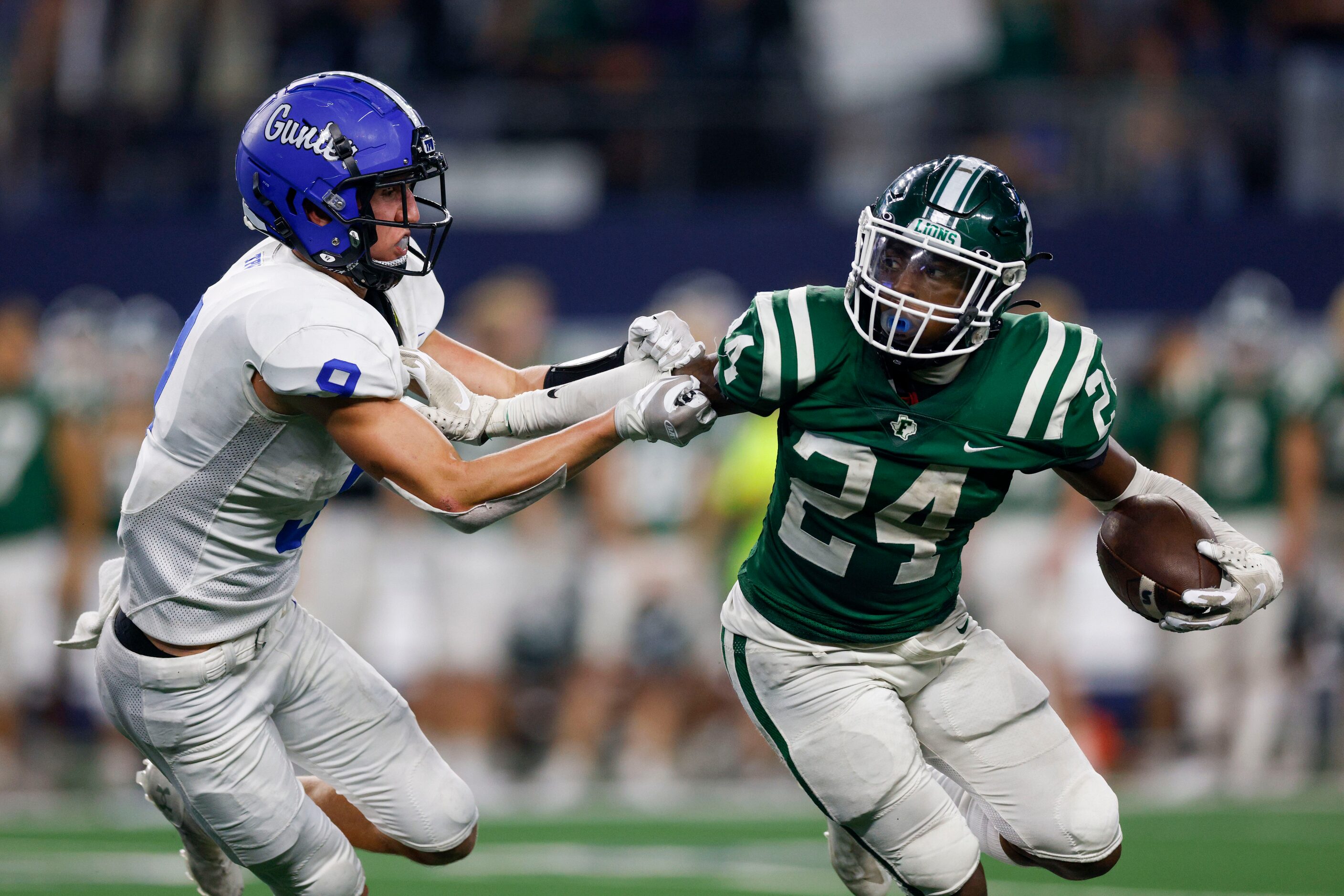 Gunter defensive back Cole Lemons (9) tries to tackle Franklin running back Malcolm Murphy...