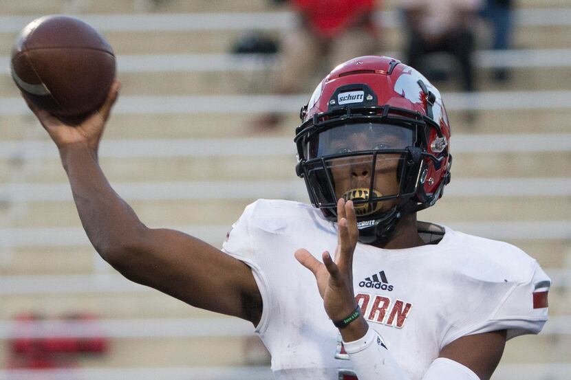 Mesquite Horn quarterback Jermaine Givens (3) fires off a pass during a matchup between the...
