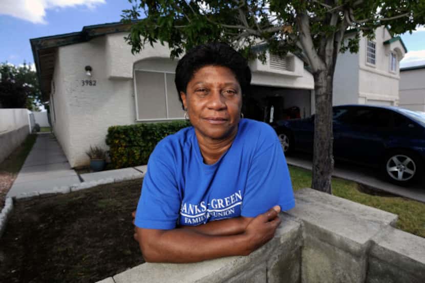 A mortgage broker talked blackjack dealer Carolyn Banks into refinancing her home in North...