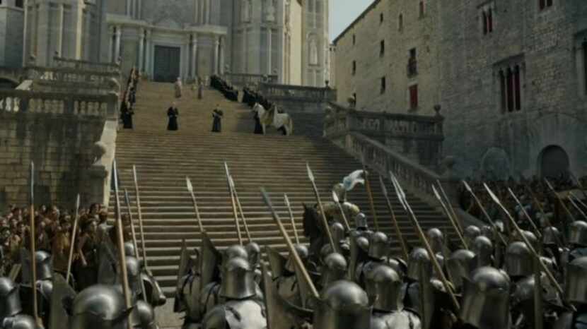 Have you ever wanted to see the buffoon Mace Tyrell charge into battle so badly? Maybe next...