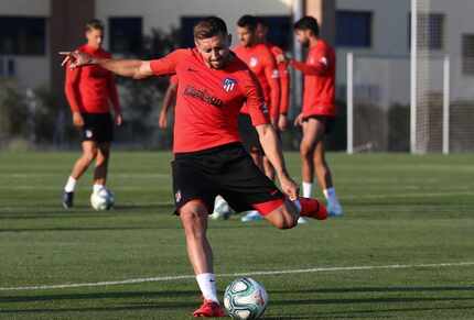 Héctor Herrera en un entrenamiento el viernes en Segovia con el Atlético de Madrid.