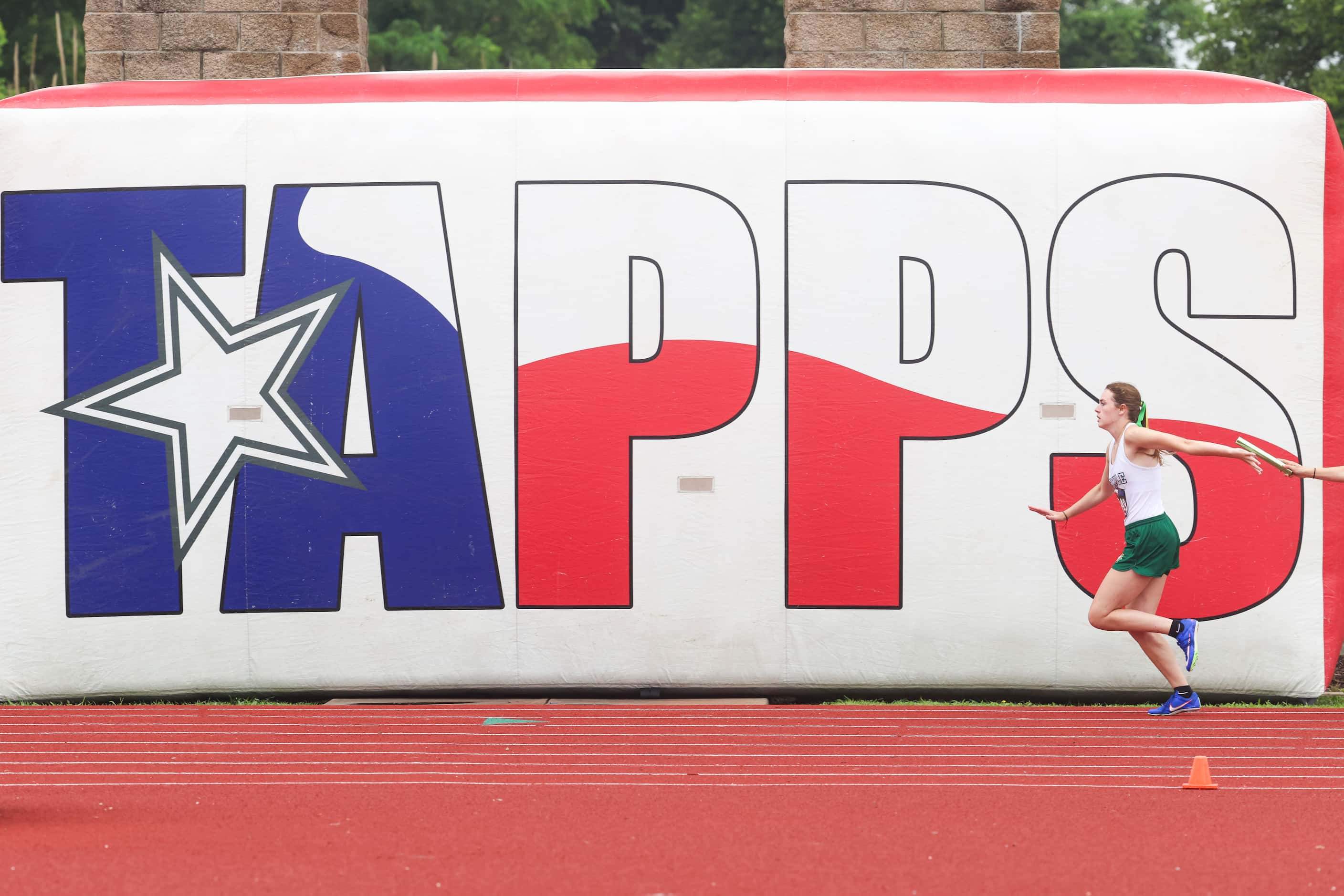 Photos Dallasarea athletes compete at the TAPPS state track and field