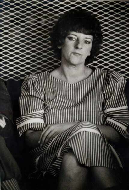 Genene Jones sat in a sheriff's transport vehicle after a court hearing in 1984. 