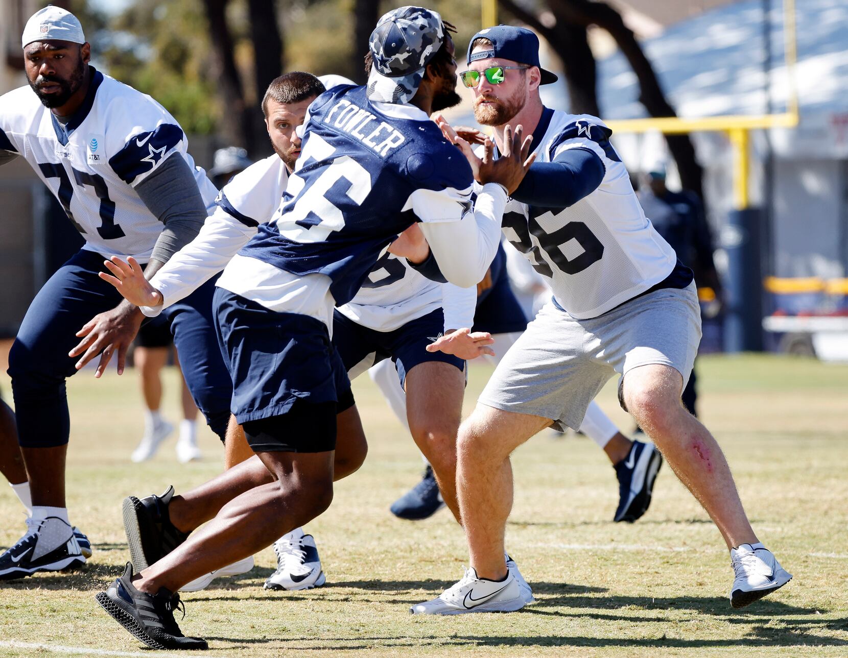 Cowboys training camp photos: Dalton Schultz father-son time and more from  Thursday's practice