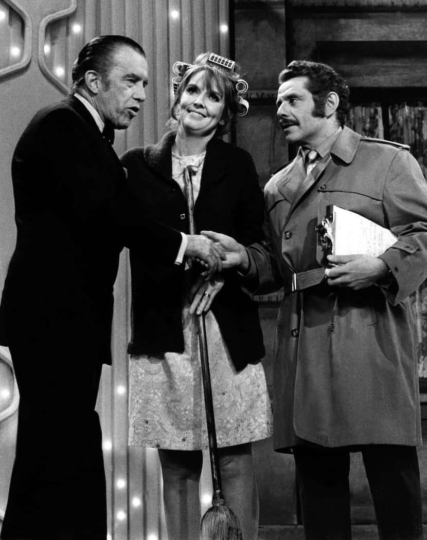 FILE- In this May 29, 1970, file photo, Jerry Stiller, right, and Anne Meara, center, appear...