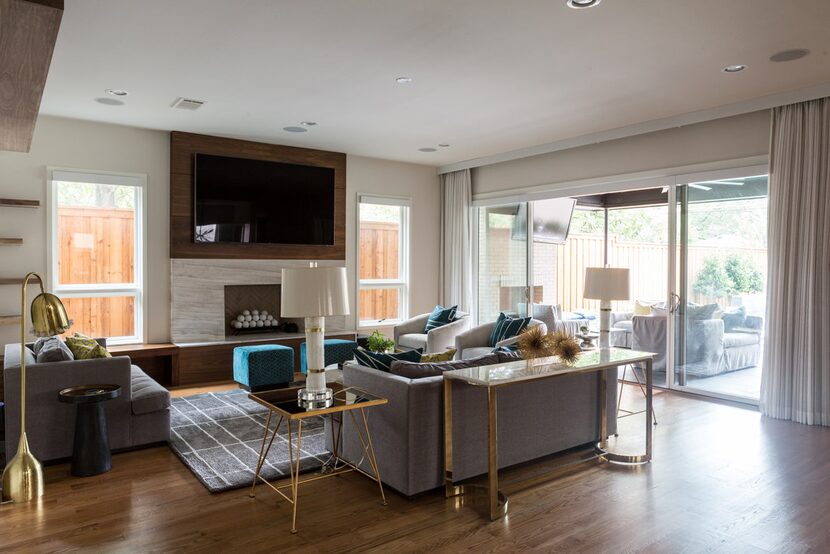 Abbe Fenimore added contrast to this room by installing a wood panel over the light...