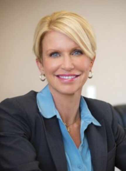  Susan Hawk