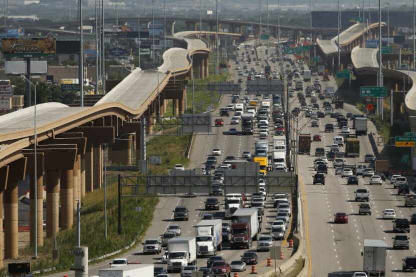 Drivers should expect lane closures this weekend on I-635 in Mesquite.