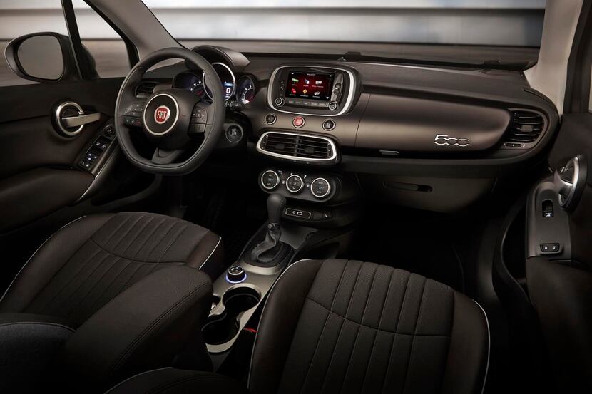 2016 Fiat 500X offers adult size and youthful style