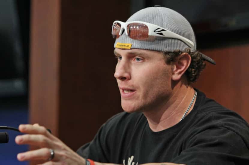 A contrite Josh Hamilton faced reporters Friday and talked about what he called "a weak...