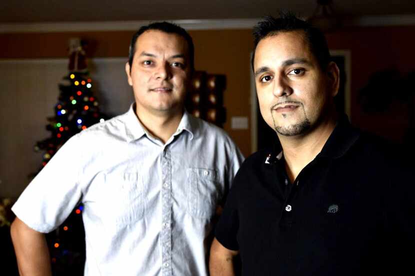 Stephen Cook (der.) junto a su mejor amigo Rubén Arellano, quien le donó un riñón el viernes...