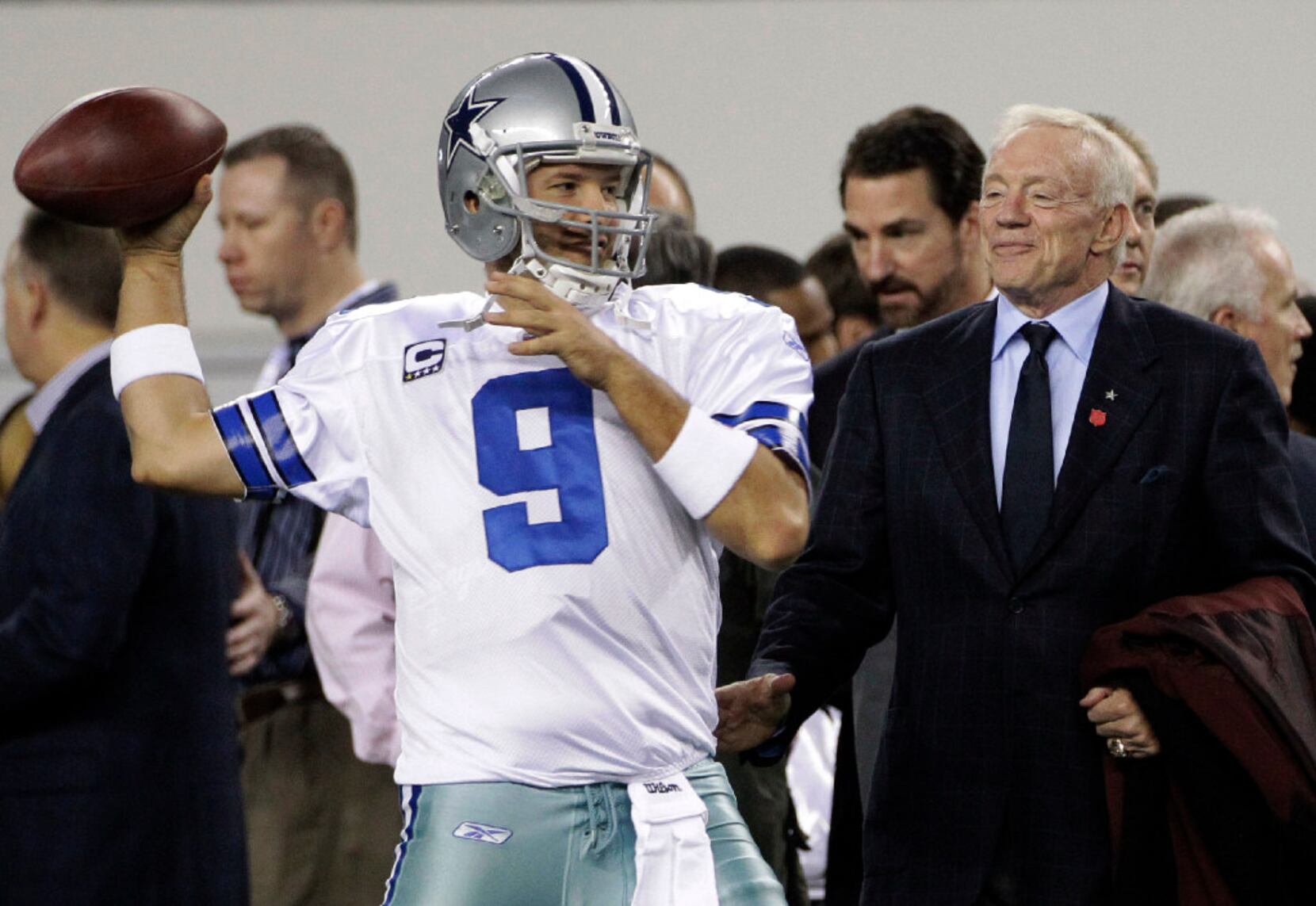 Tony Romo's emotional response to Jerry Jones' Cowboys regret