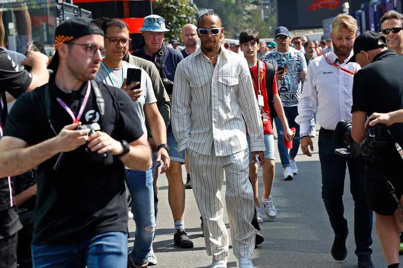 El piloto de Mercedes Lewis Hamilton en las prácticas previas al GP de España, el sábado 3...