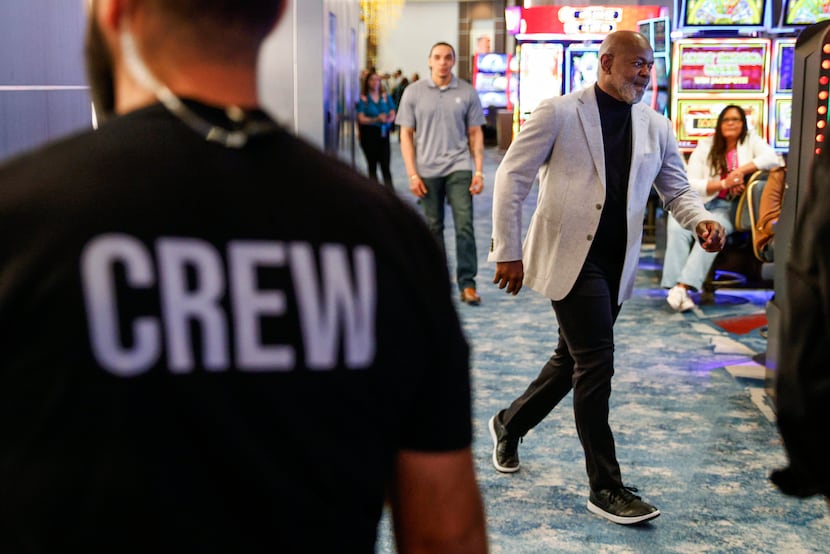 Former Dallas Cowboys running back Emmitt Smith films a commercial at Choctaw Casino and...