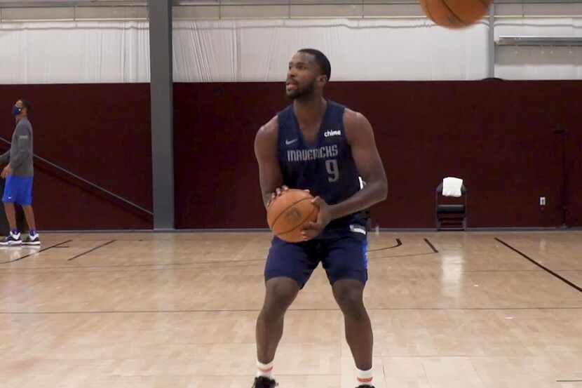 Dallas Mavericks forward Michael Kidd-Gilchrist practices with the team on Monday, July 20,...