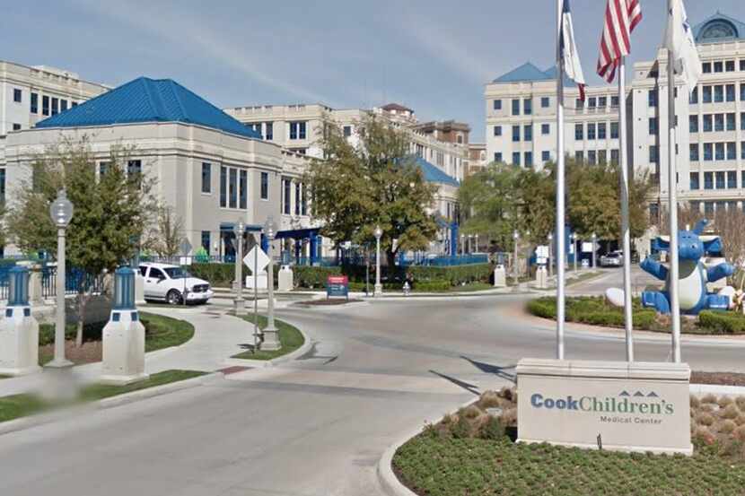 Ekl hospital Cook Children's Medical Center de Fort Worth.