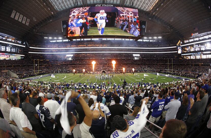 Dallas Cowboys tight end Jason Witten (82) is introduced a sell-out crowd at AT&T Stadium...