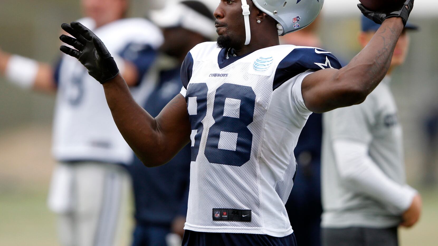 Dez Bryant offers his solution in the LeBron James cramp conversation