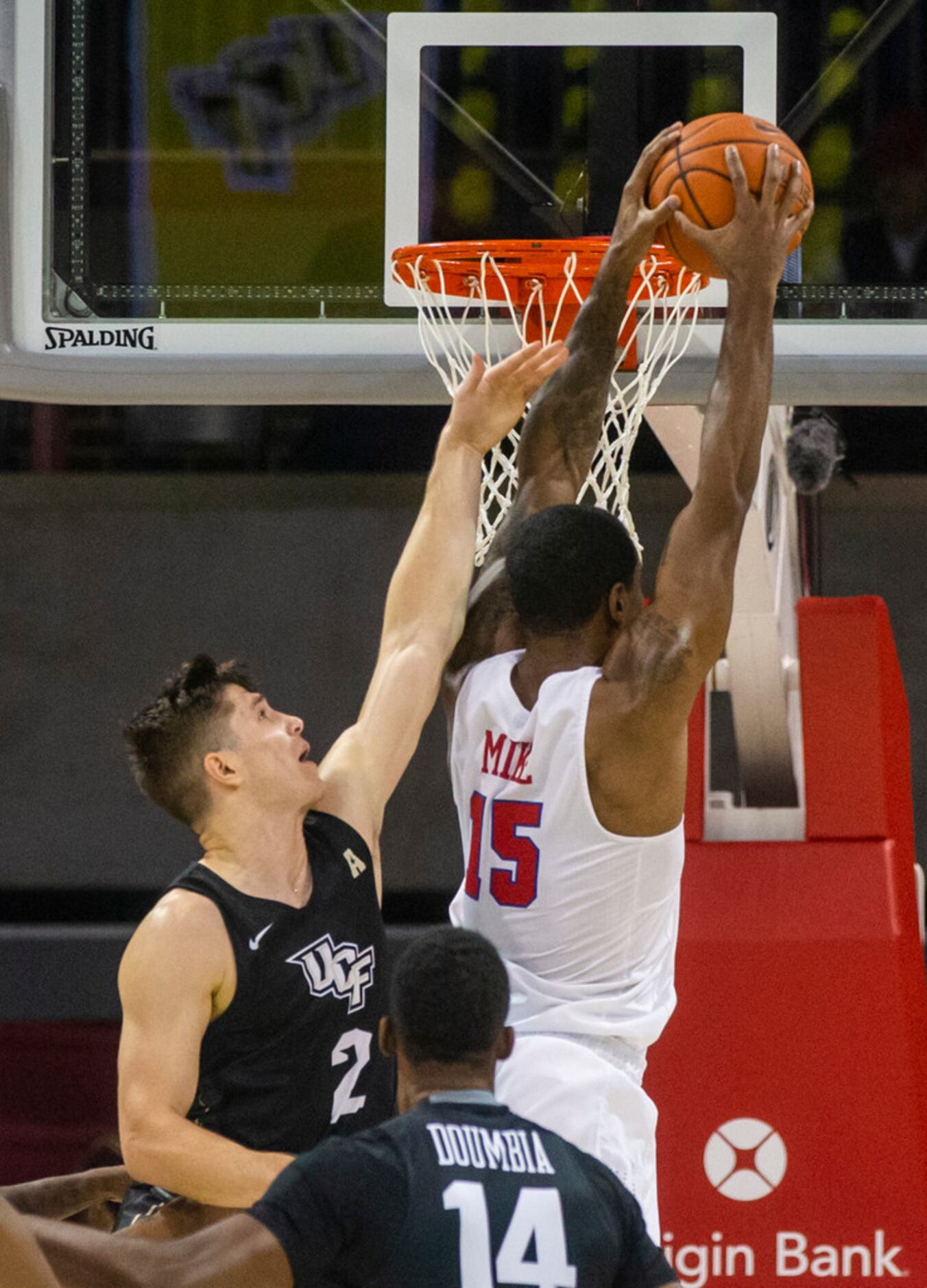 Southern Methodist Mustangs forward Isiaha Mike (15) successfully blocks a shot by UCF...