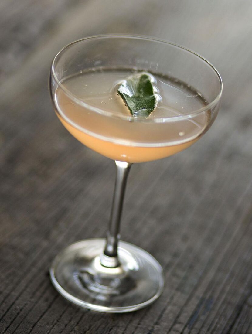 
Grapefruit Sage French 75
