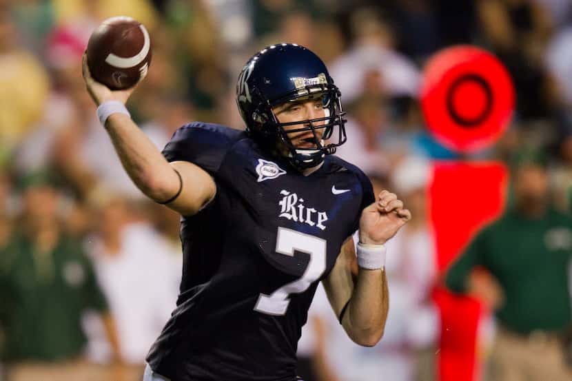 ORG XMIT: 323920 Rice Owls quarterback Nick Fanuzzi (7) fires a pass against the Baylor...