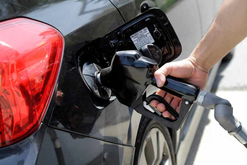 El costo promedio del galón de gasolina en Texas es $2.12.
